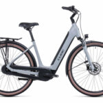 Vélo de Ville Électrique Cube Supreme Hybrid One 500 Easy Entry Shimano Nexus 7V 500 Wh 700 mm Gris Lunar 2022