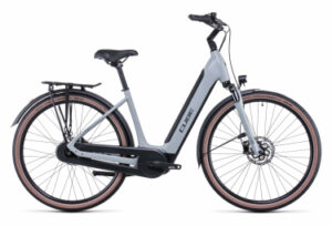 Vélo de Ville Électrique Cube Supreme Hybrid One 500 Easy Entry Shimano Nexus 7V 500 Wh 700 mm Gris Lunar 2022